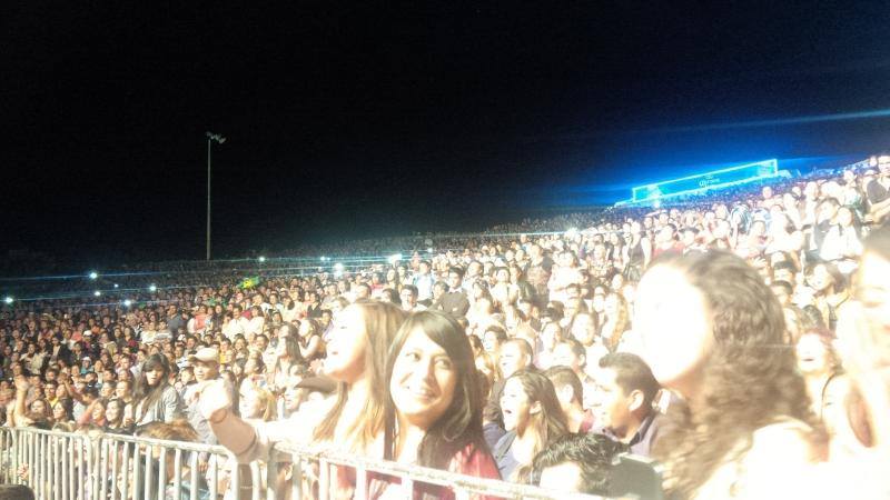 expoferia pepe aguilar publico
