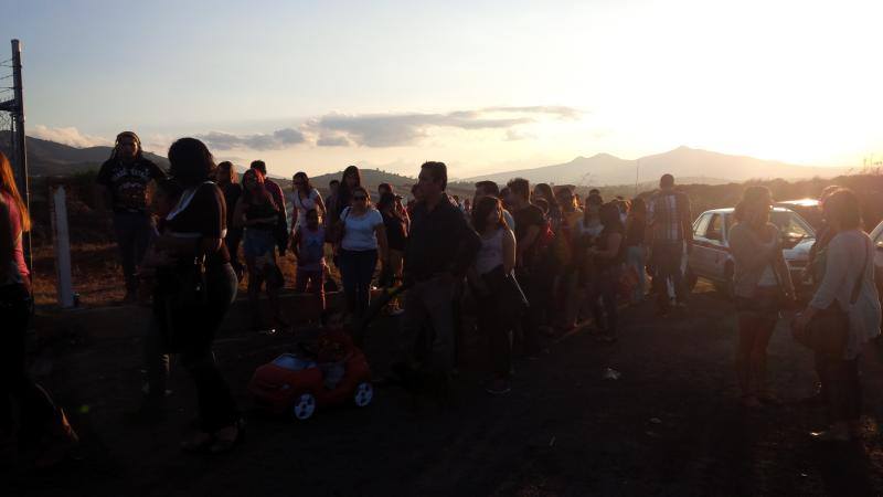 fila feria alejandra guzmán3