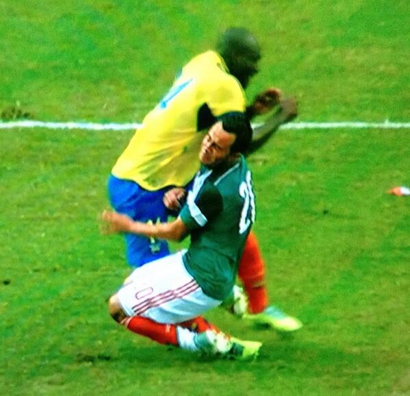 selección mexicana montes fractura