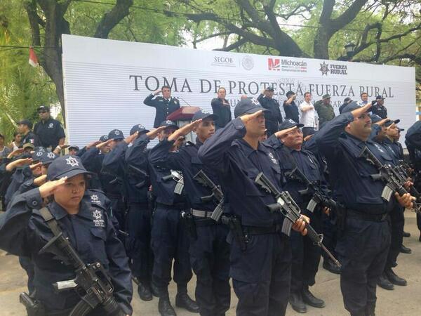 toma de protesta Fuerza Rural Estatal autodefensas Michoacán