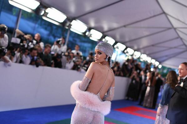 Rihanna CDFA (2)