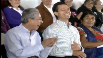 Salvador Jara y Enrique Peña Nieto riendo Michoacán