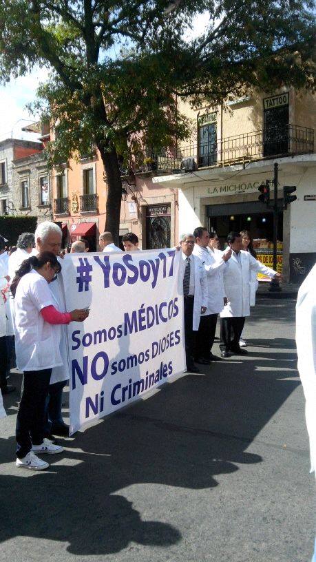 marcha médicos #YoSoy17 en Morelia 2