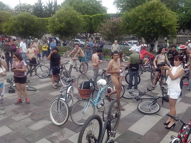 morelia ciclistas desnudos 2