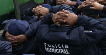 policias municipales detenidos