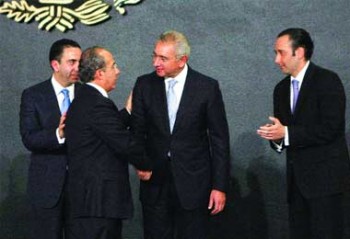 Siendo parte del 'cuarto de guerra' que llevó a Felipe Calderón al poder, Salvador Vega siente confianza de su capacidad 