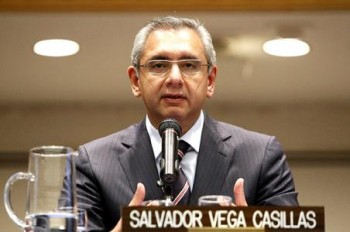 salvador vega letrero