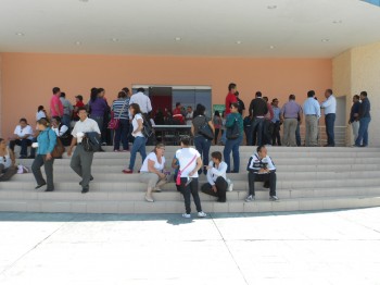Irregularidades en plazas en Sector Salud Michoacán n