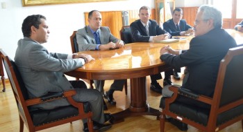 consejero del INE, Javier Santiago Castillo con secretario de Gobierno, Jaime Darío Michoacán