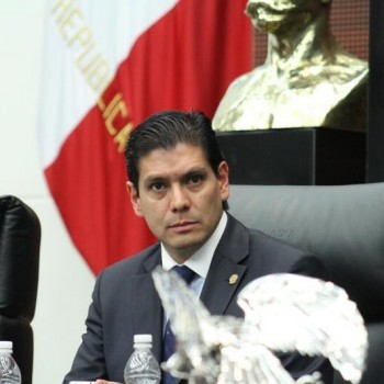 ernesto nuñez congreso