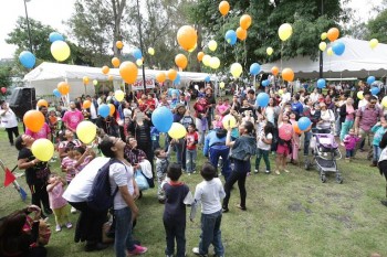 feria peques Morelia niños globos