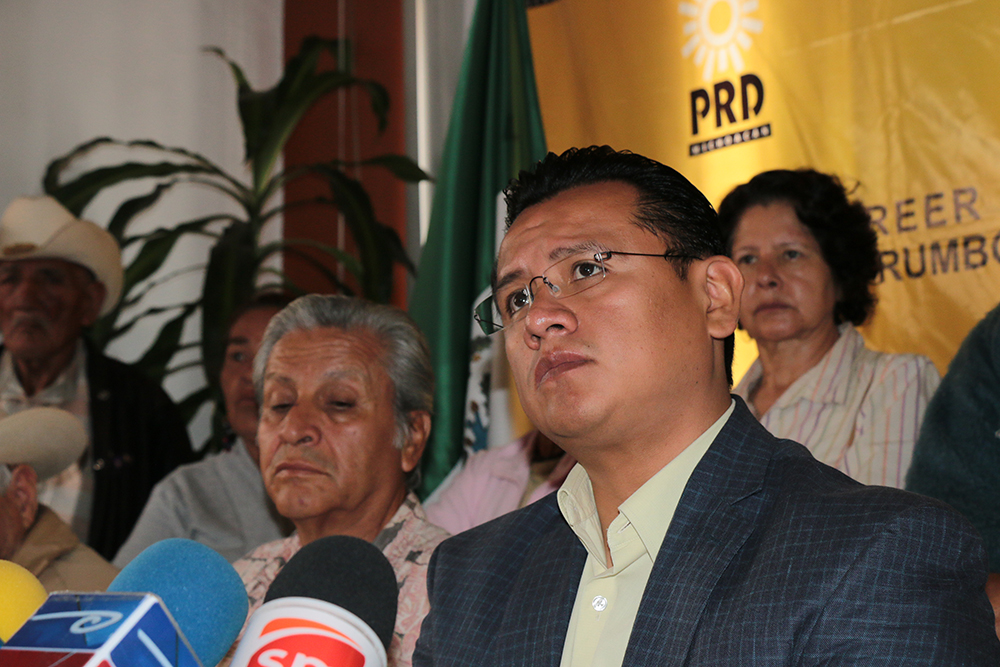rueda de prensa PRD Michoacán Torres Piña