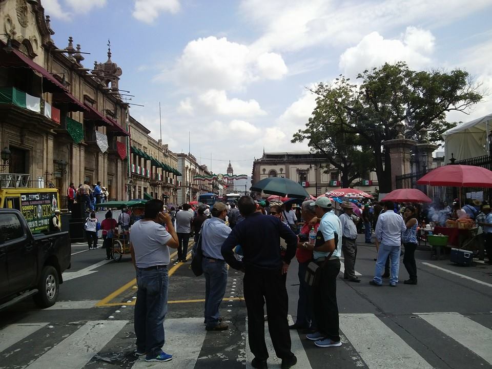 Manifestacion palacio de gobierno CNTE