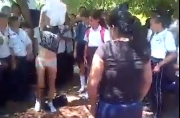 bullying la ruana video