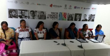 cocineras tradicionales en el 3er Congreso de Turismo Michoacán