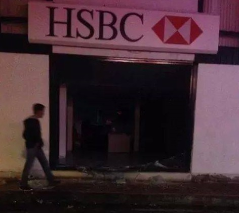 Una de las sucursales bancarias afectadas por disturbios en Ciudad Hidalgo