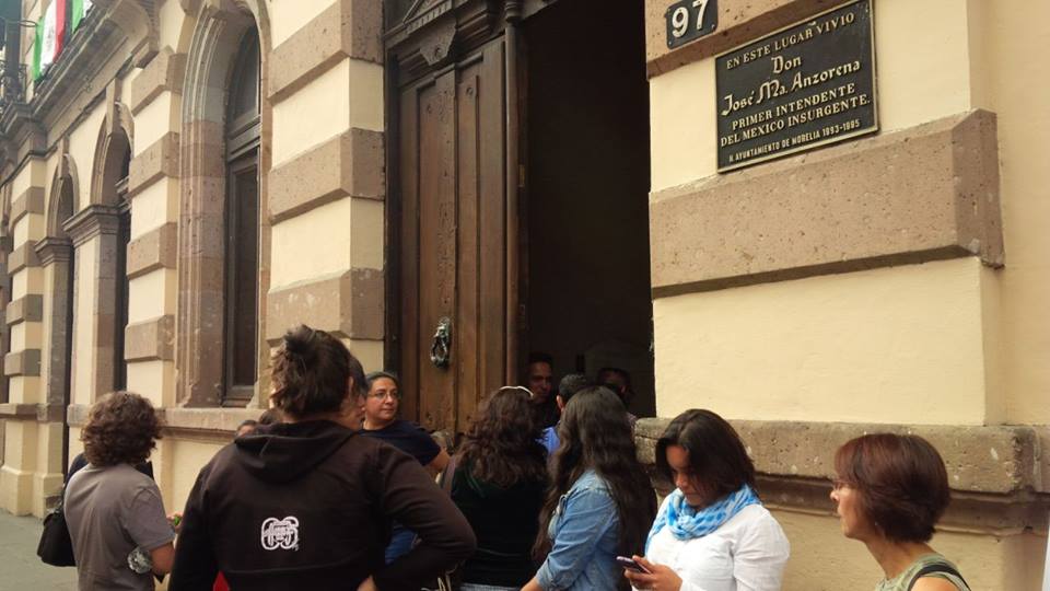 niegan acceso a animalistas al congreso
