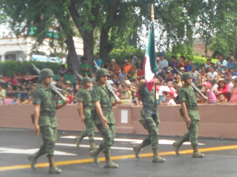 Apatzingán desfile (7)