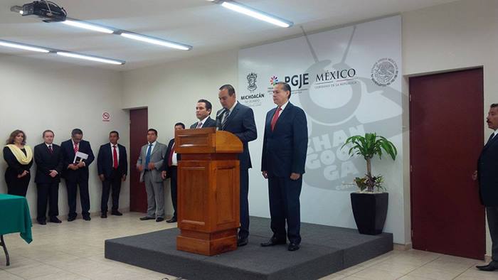 conferencia de prensa José Godoy titular PGJE Michoacán