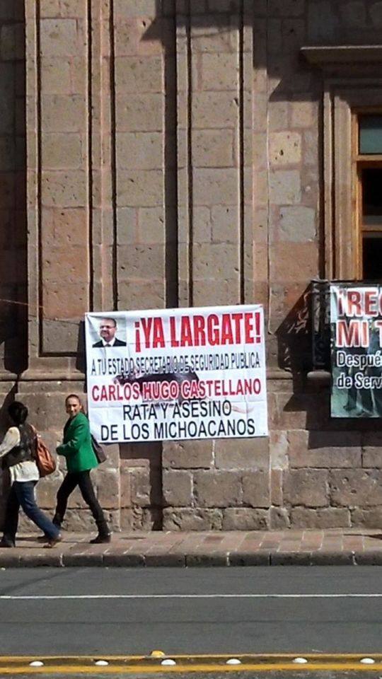 ya largate manta vs Carlos Hugo Castellanos manifestación de ex policías en Morelia