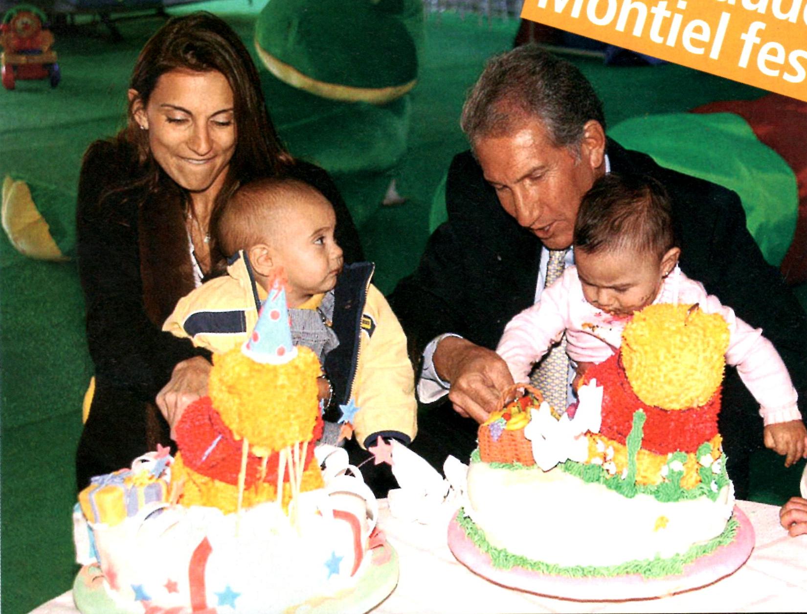 Arturo Montiel y esposa Maude Versini con hijos