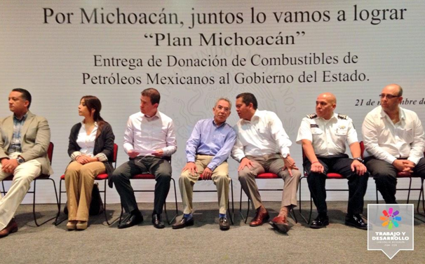 PlanMichoacán- Pemex Dona 15MDP En Combustible Para Policías