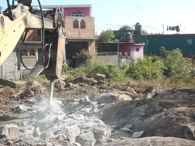 Presa Chiquimitío demolición