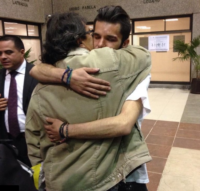 Sandino Bucio en libertad