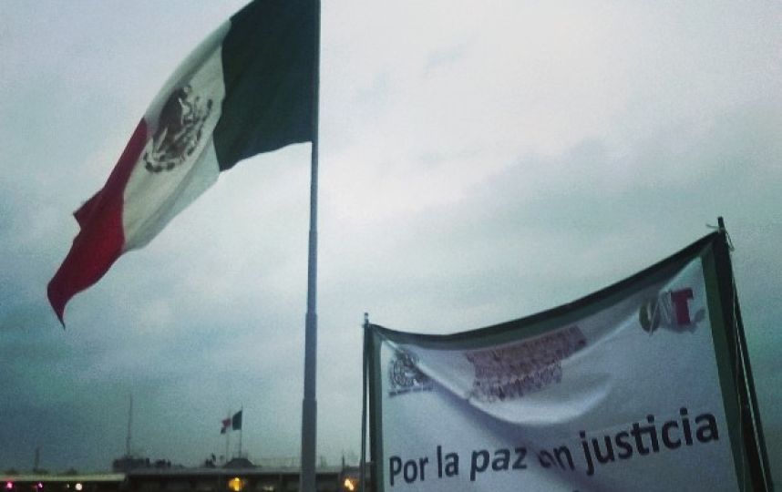 manifestación por ayotzinapa df2