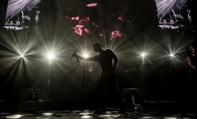ricky martin concierto silueta