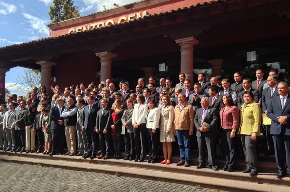 gobierno de michoacán feliz navidad foto grupal