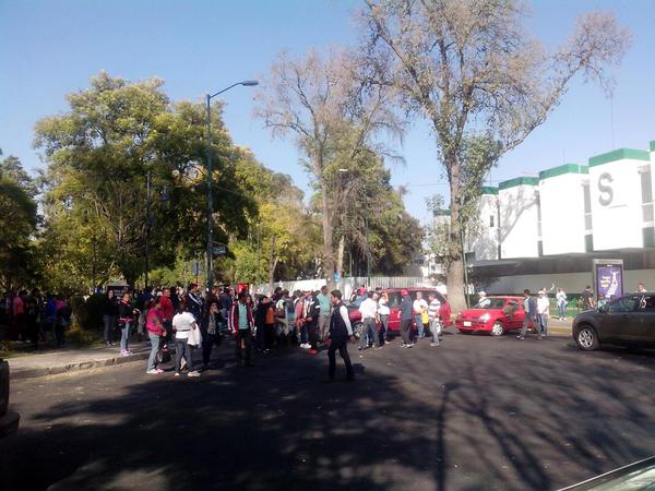 trabajadores del sitraicatmi bloquean ventura puente