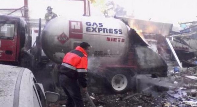 explosión cuajimalpa gas expres nieto
