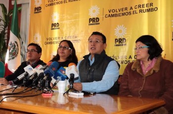 rueda de prensa PRD Michoacán Carlos Torres Piña