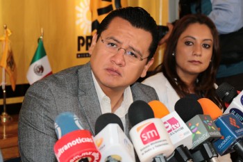 Carlos Torres Piña PRD Michoacán