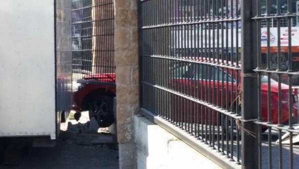 Choca Francisco Torres Del Puebla Contra Un Muro