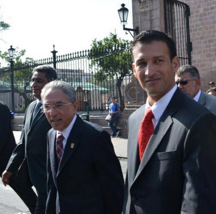 Salvador Jara y su secretario particular Pavel Aurelio Ocegueda Robledo