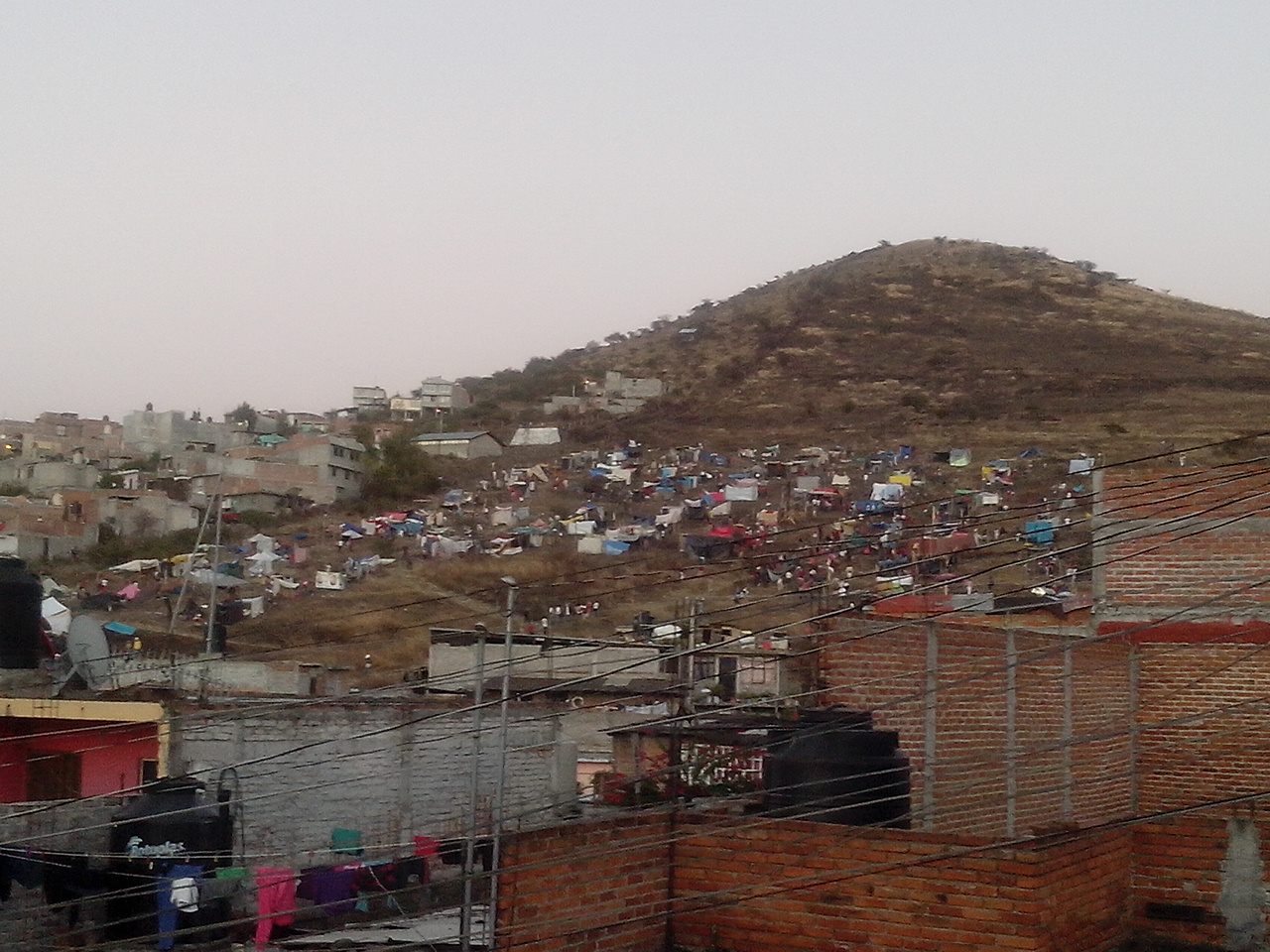 cerro invadido por 'paracaidistas' Morelia