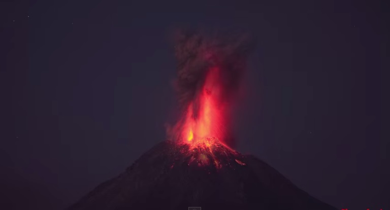 explosión volcán de Colima