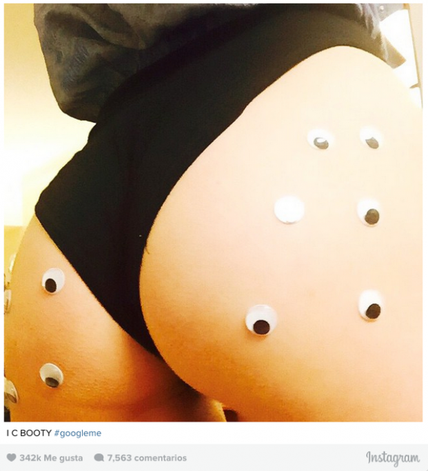 Miley enseña el traste