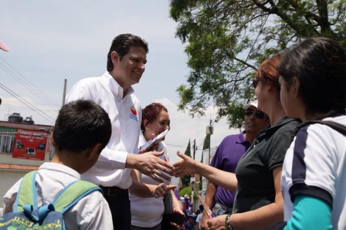 Atenderá El Problema De Inundación En Colonias De Morelia Alfonso MartínezAtenderá El Problema De Inundación En Colonias De Morelia Alfonso MartínezAtenderá El Problema De Inundación En Colonias De Morelia Alfonso Martínez