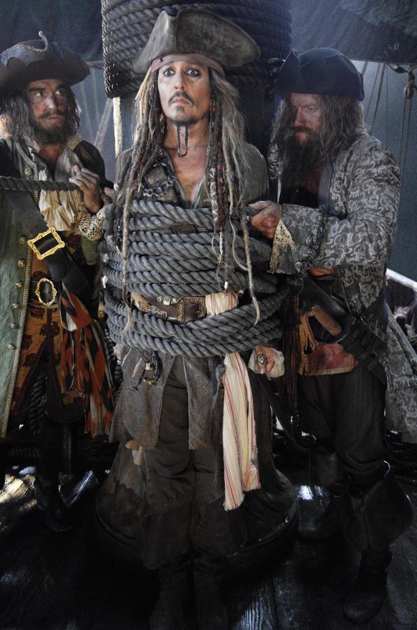 Johnny Depp como Capitán Jack Sparrow Piratas del Caribe 5