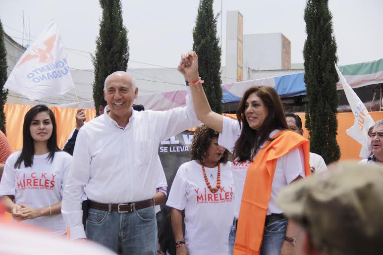 Manuel Antúnez Acompaña A Mireles En Su Apertura De Campaña En Maravatío