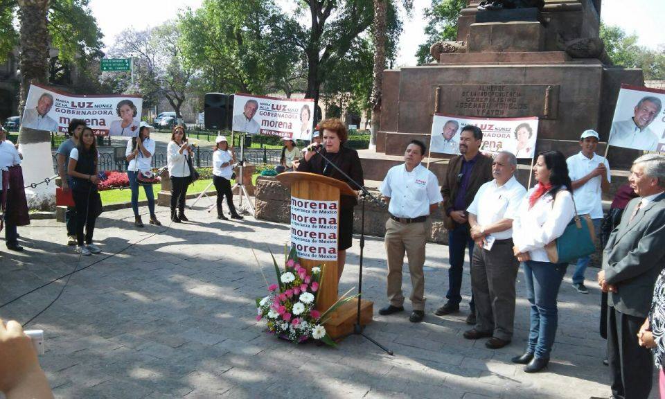 María de la Luz Núñez discurso Plaza Morelos caballito Morelia