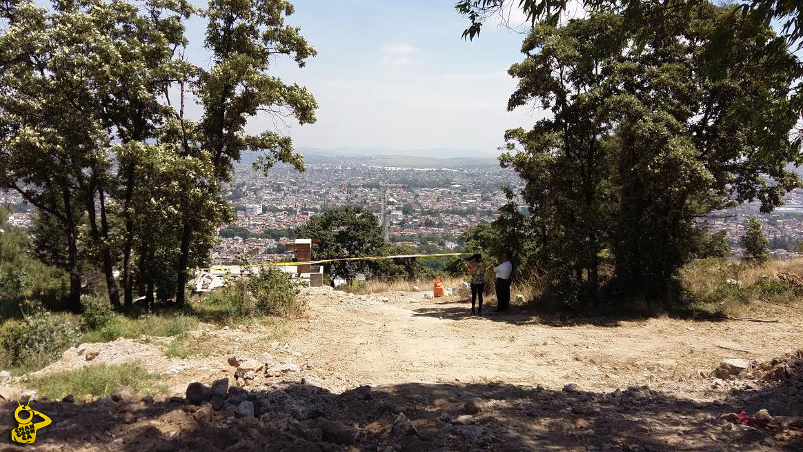cuerpo no pasar asta bandera Morelia