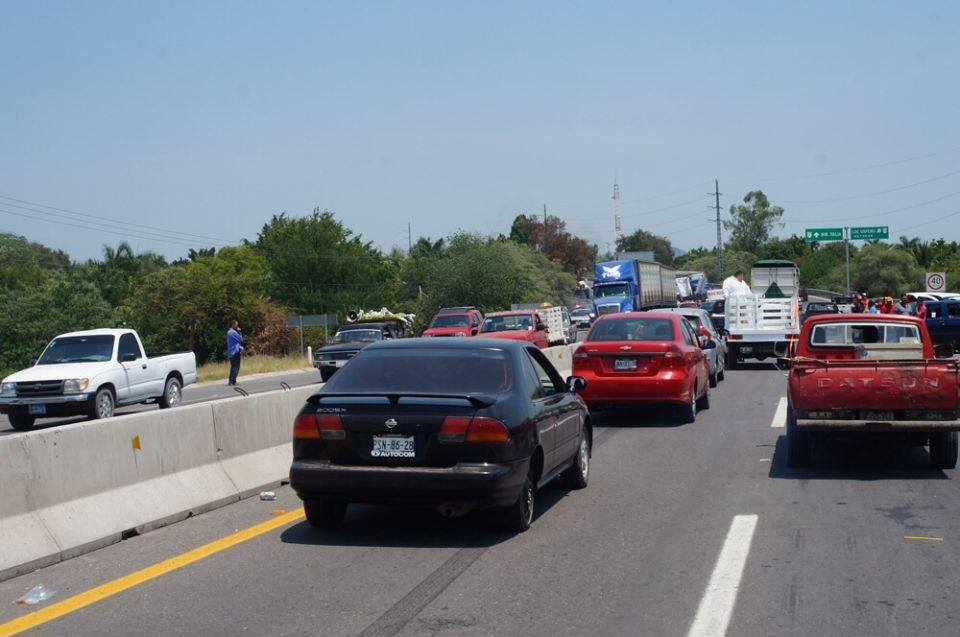 retiro bloqueo Michoacán 2