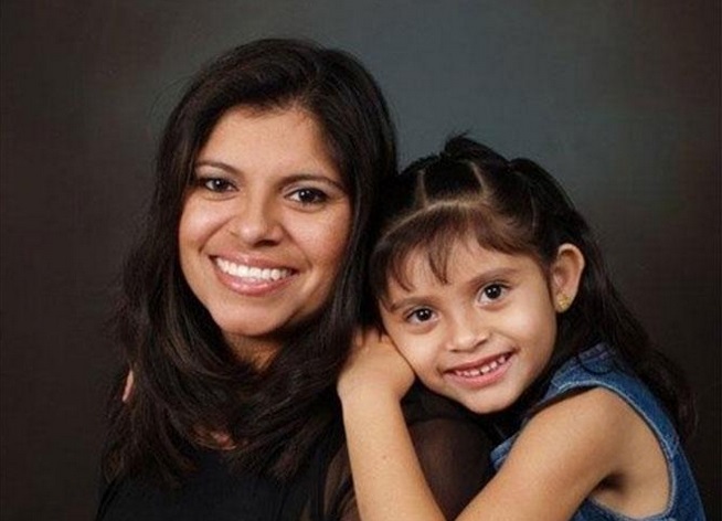 Alondra Díaz y su madre