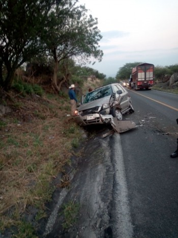#Ecuandureo: Carambola Deja 2 Heridos Y Cuantiosos Daños Materiales