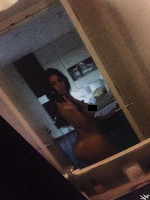 Kim Kardashian desnuda 3