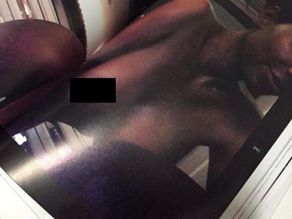 Kim Kardashian desnuda